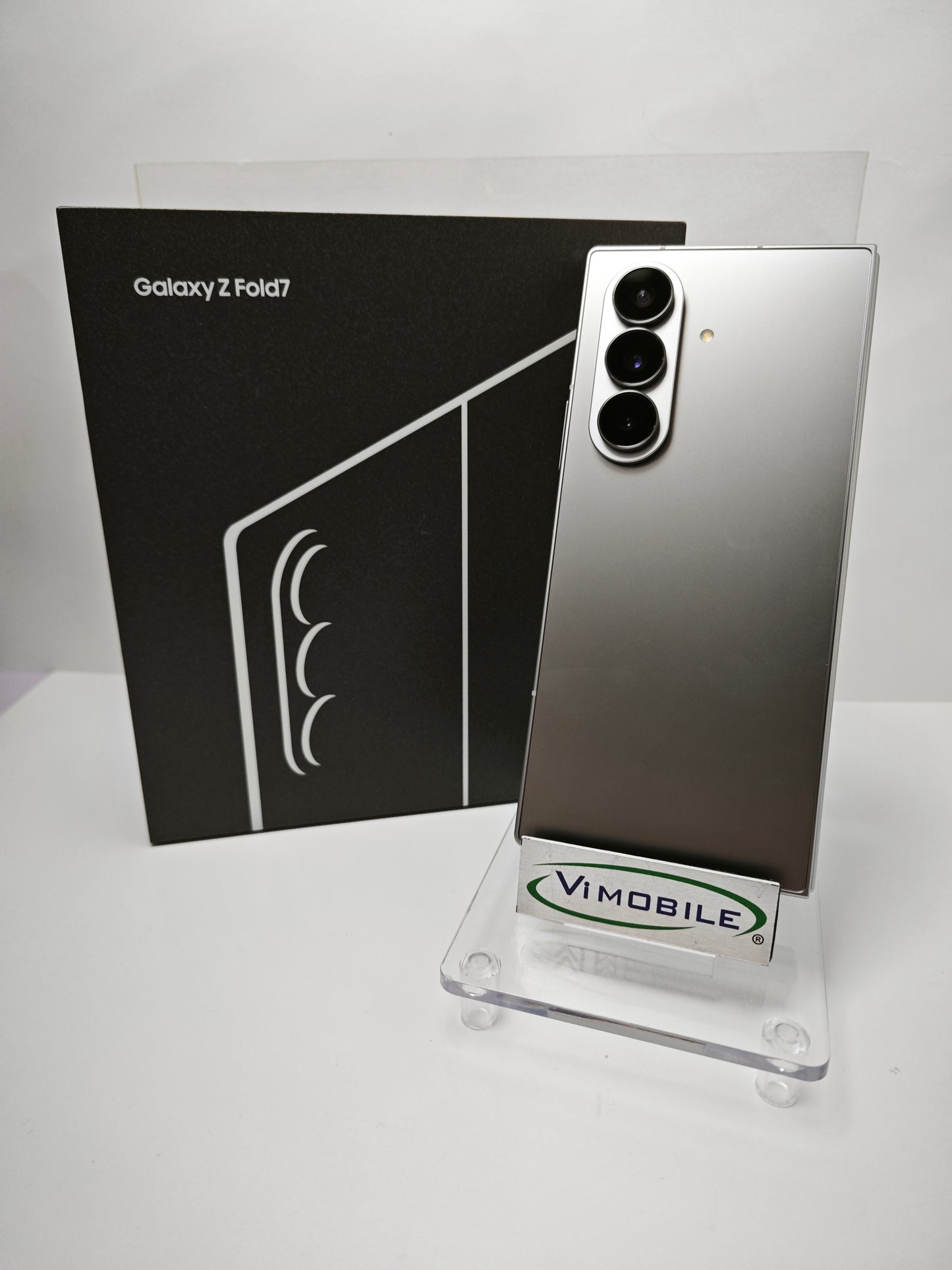 Used Galaxy Z Fold 7 12GB/512GB Silver Shadow