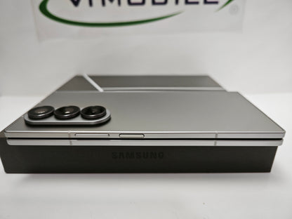 Used Galaxy Z Fold 7 12GB/512GB Silver Shadow